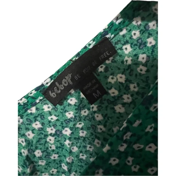 A cute dress by Bebop in size medium - Picture 3 of 6